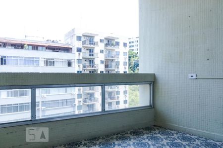 Varanda de apartamento para alugar com 3 quartos, 100m² em Laranjeiras, Rio de Janeiro