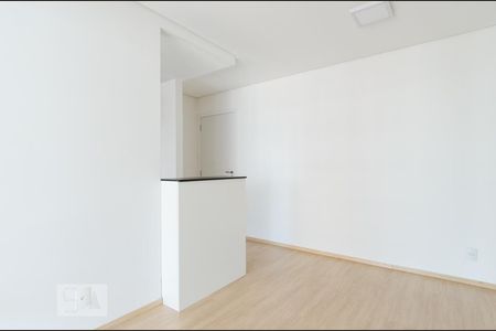 Sala de apartamento à venda com 2 quartos, 64m² em Vila Curuçá, Santo André