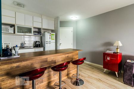 Sala de apartamento à venda com 2 quartos, 58m² em Ponte Pequena, São Paulo