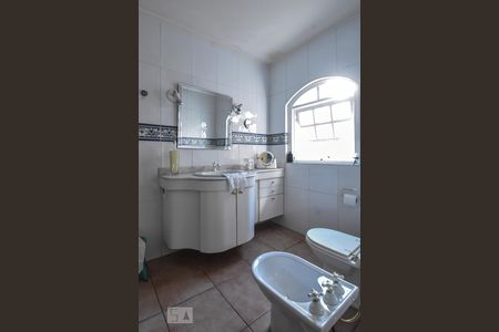 Casa à venda com 106m², 3 quartos e 2 vagas Casa à venda com 106m², 3 quartos e 2 vagasBanheiro Suíte 01