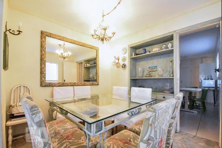 Casa à venda com 106m², 3 quartos e 2 vagas Casa à venda com 106m², 3 quartos e 2 vagasSala de Jantar