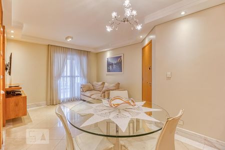 Apartamento para alugar com 115m², 2 quartos e 2 vagas Apartamento para alugar com 115m², 2 quartos e 2 vagasSala