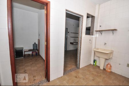 Apartamento à venda com 109m², 2 quartos e 1 vagaÁrea de Serviço