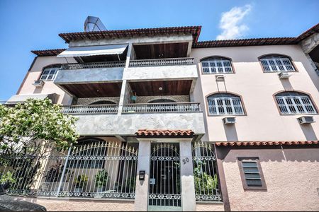 Apartamento à venda com 109m², 2 quartos e 1 vagaFachada