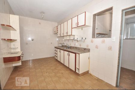 Apartamento à venda com 109m², 2 quartos e 1 vagaCozinha