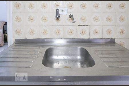 Casa para alugar com 70m², 1 quarto e sem vaga Casa para alugar com 70m², 1 quarto e sem vagaCozinha