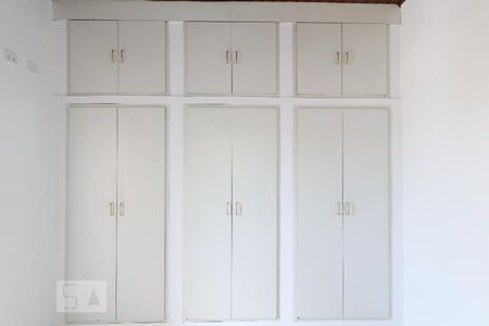 Quarto 1 de casa para alugar com 1 quarto, 70m² em Parque Vitória, São Paulo