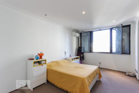 Apartamento à venda com 215m², 2 quartos e 4 vagassuíte 2