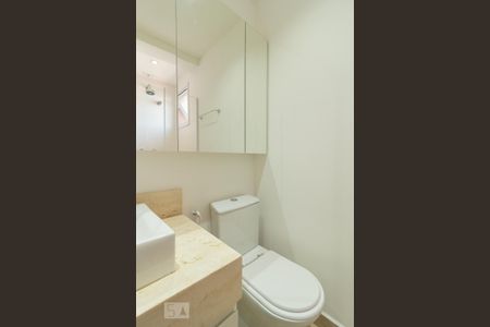 Apartamento para alugar com 74m², 2 quartos e 2 vagasBanheiro suíte