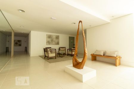 Apartamento para alugar com 74m², 2 quartos e 2 vagasHall