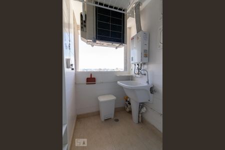 Apartamento para alugar com 74m², 2 quartos e 2 vagasÁrea de serviço
