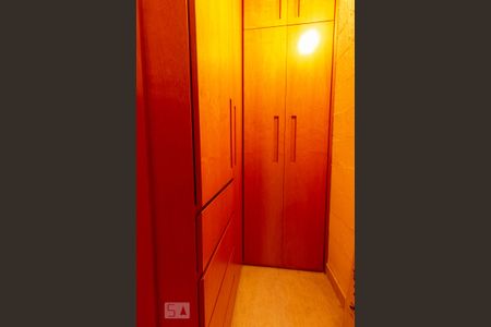 Apartamento para alugar com 74m², 2 quartos e 2 vagasDepósito estacionamento