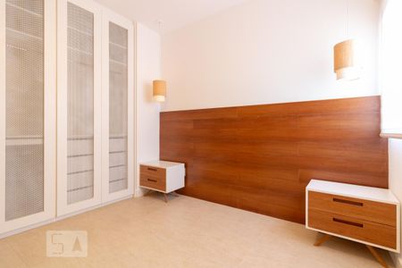 Apartamento para alugar com 74m², 2 quartos e 2 vagasSuíte