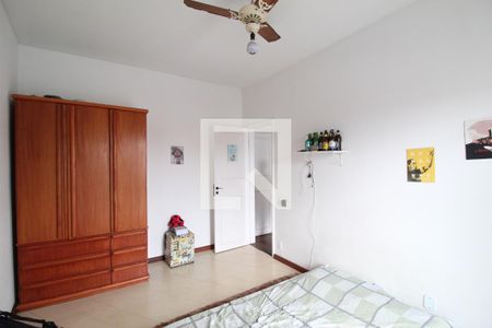 Casa à venda com 262m², 4 quartos e 2 vagasQuarto 3