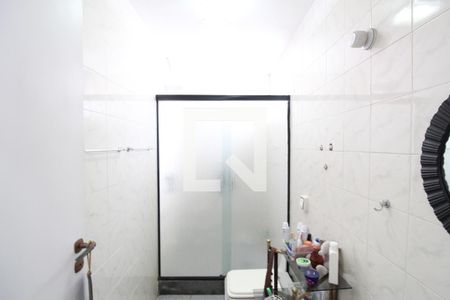 Casa à venda com 262m², 4 quartos e 2 vagasQuarto 1 - Banheiro suíte