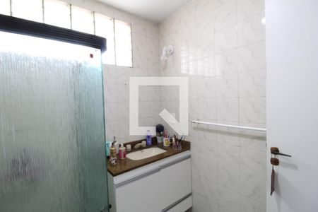 Casa à venda com 262m², 4 quartos e 2 vagasBanheiro Social