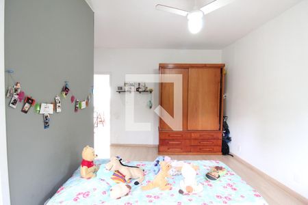 Casa à venda com 262m², 4 quartos e 2 vagasQuarto 4