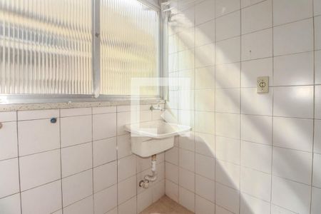 Cozinha e Área de Serviço de apartamento à venda com 3 quartos, 83m² em Auxiliadora, Porto Alegre