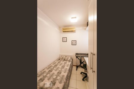 Apartamento à venda com 100m², 3 quartos e 2 vagasQuarto