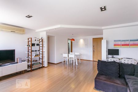 Apartamento à venda com 100m², 3 quartos e 2 vagasSala