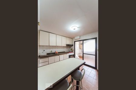 Apartamento à venda com 140m², 4 quartos e 2 vagasCozinha