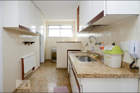 Apartamento à venda com 140m², 4 quartos e 1 vagaCozinha