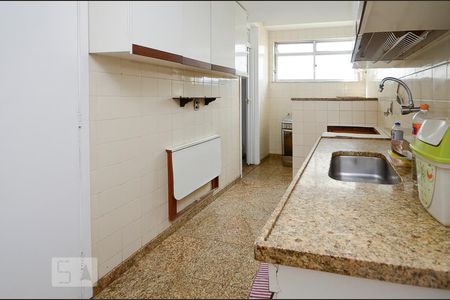Apartamento à venda com 140m², 4 quartos e 1 vagaCozinha