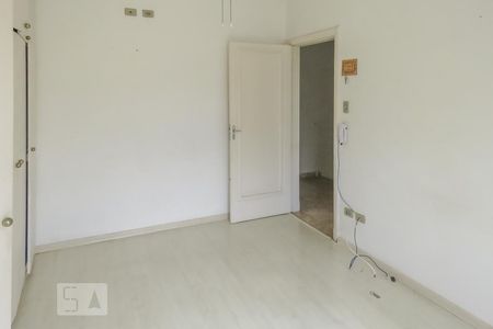 Casa à venda com 4 quartos, 188m² em Indianópolis, São Paulo