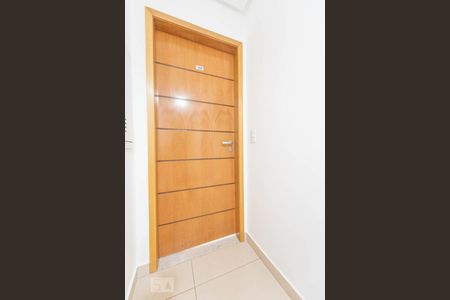 Entrada de apartamento para alugar com 1 quarto, 54m² em Setor Marista, Goiânia