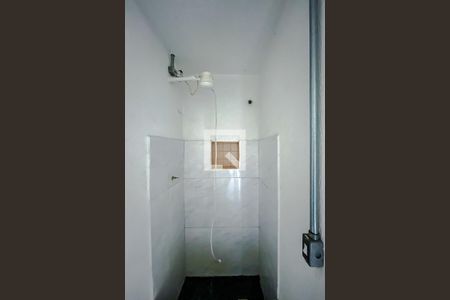 Banheiro de kitnet/studio para alugar com 1 quarto, 16m² em Brás, São Paulo