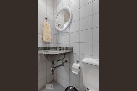 Apartamento para alugar com 67m², 3 quartos e 1 vaga Apartamento para alugar com 67m², 3 quartos e 1 vagaBanheiro