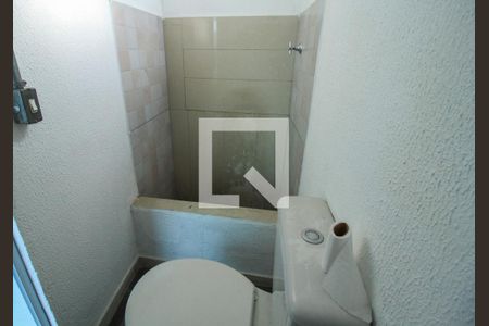 Banheiro de kitnet/studio para alugar com 1 quarto, 25m² em Brás, São Paulo