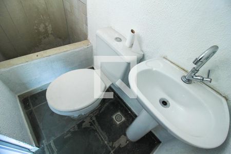 Banheiro de kitnet/studio para alugar com 1 quarto, 25m² em Brás, São Paulo