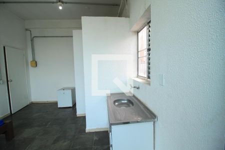 Cozinha de kitnet/studio para alugar com 1 quarto, 25m² em Brás, São Paulo