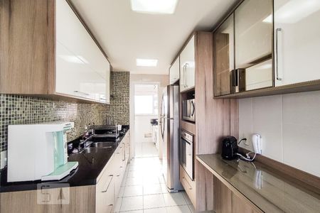 Apartamento à venda com 138m², 4 quartos e 2 vagasCozinha