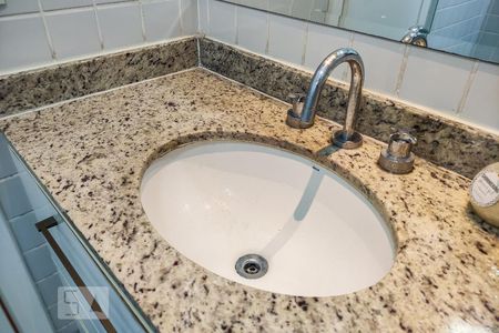 Apartamento à venda com 138m², 4 quartos e 2 vagasBanheiro da Suíte 1