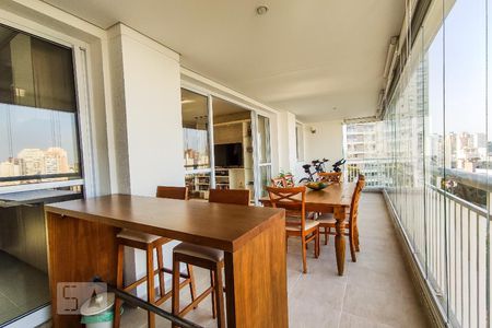 Varanda de apartamento à venda com 4 quartos, 138m² em Vila Andrade, São Paulo