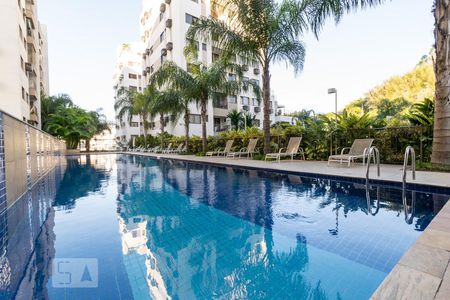 Apartamento para alugar com 66m², 2 quartos e 1 vagaPiscina