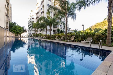 Apartamento para alugar com 66m², 2 quartos e 1 vagaPiscina