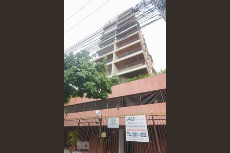 Apartamento à venda com 106m², 3 quartos e 2 vagasFachada