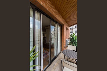 Apartamento à venda com 2 quartos, 167m² em Vila Nova Conceição, São Paulo