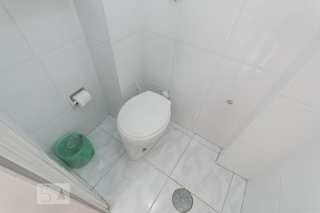 Apartamento para alugar com 83m², 2 quartos e sem vagaBanheiro de serviço 