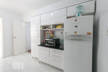 Apartamento para alugar com 83m², 2 quartos e sem vagaCozinha 