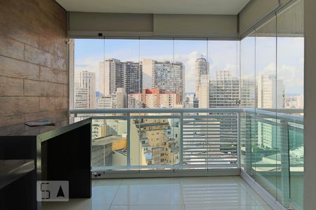 Varanda de kitnet/studio para alugar com 1 quarto, 49m² em Centro, São Paulo