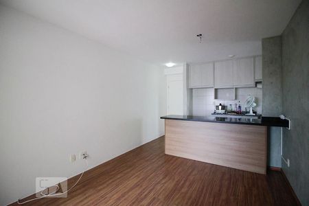 Sala de apartamento para alugar com 3 quartos, 64m² em Bela Aliança, São Paulo