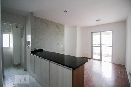 Sala de apartamento para alugar com 3 quartos, 64m² em Bela Aliança, São Paulo