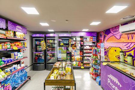 Apartamento para alugar com 46m², 1 quarto e 1 vaga Apartamento para alugar com 46m², 1 quarto e 1 vagaÁrea comum - Mini mercado