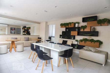 Studio à venda com 35m², 1 quarto e sem vagaSalão de Festas