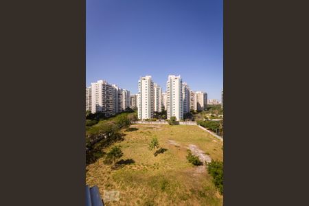 Apartamento para alugar com 74m², 2 quartos e 1 vagaVista