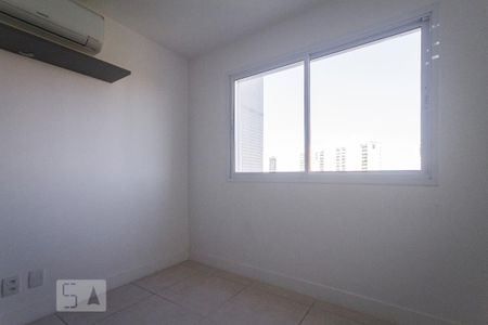 Apartamento para alugar com 74m², 2 quartos e 1 vagaSuíte
